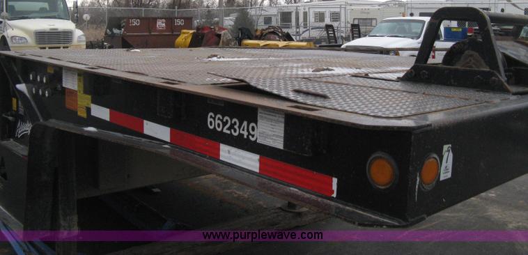 image for item E3002 2007 Trail King TK70HT Advantage Series hydraulic dovetail equipment trailer