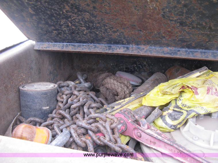 image for item E3002 2007 Trail King TK70HT Advantage Series hydraulic dovetail equipment trailer