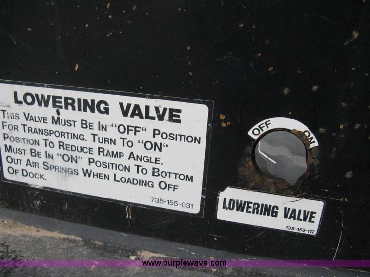 image for item E3002 2007 Trail King TK70HT Advantage Series hydraulic dovetail equipment trailer