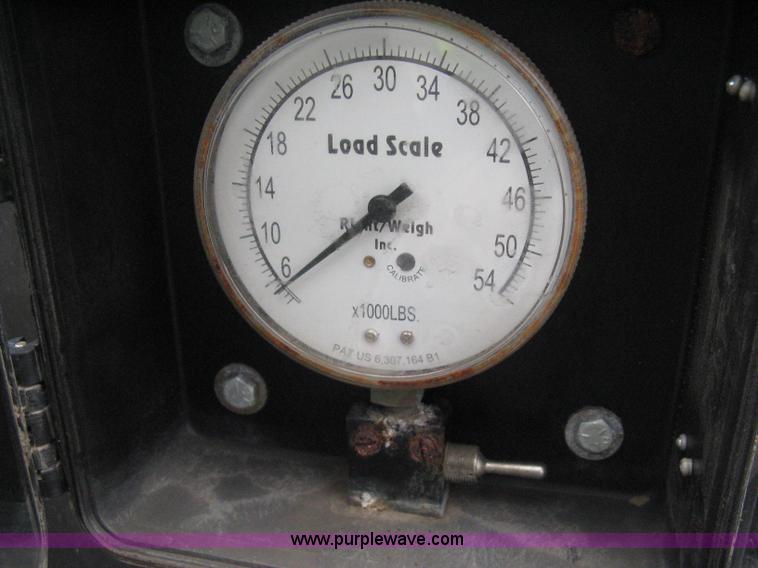 image for item E3002 2007 Trail King TK70HT Advantage Series hydraulic dovetail equipment trailer