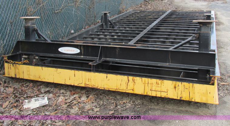 image for item E7037 Portable loading ramp