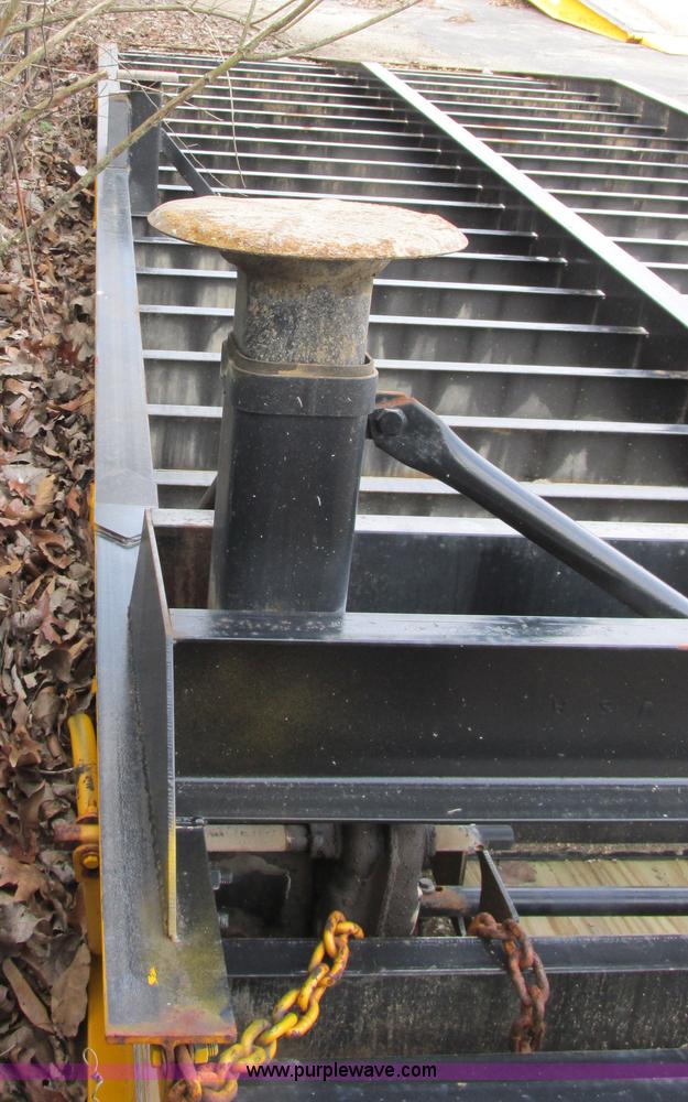 image for item E7037 Portable loading ramp