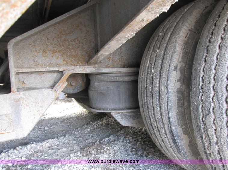 image for item E7038 2006 Trail-Eze TE80HT 46' trailer