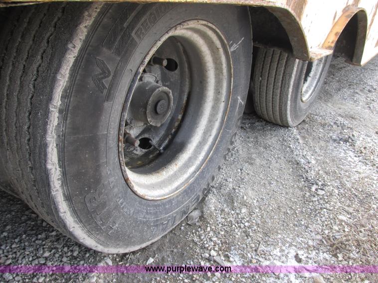 image for item E7038 2006 Trail-Eze TE80HT 46' trailer