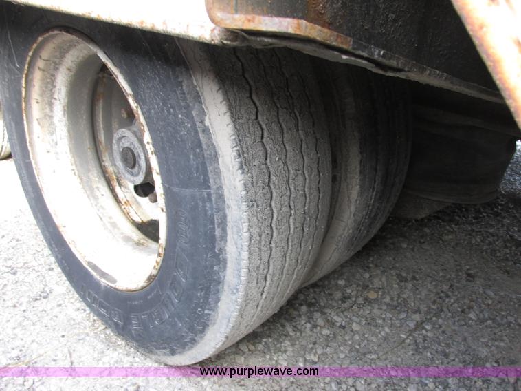 image for item E7038 2006 Trail-Eze TE80HT 46' trailer