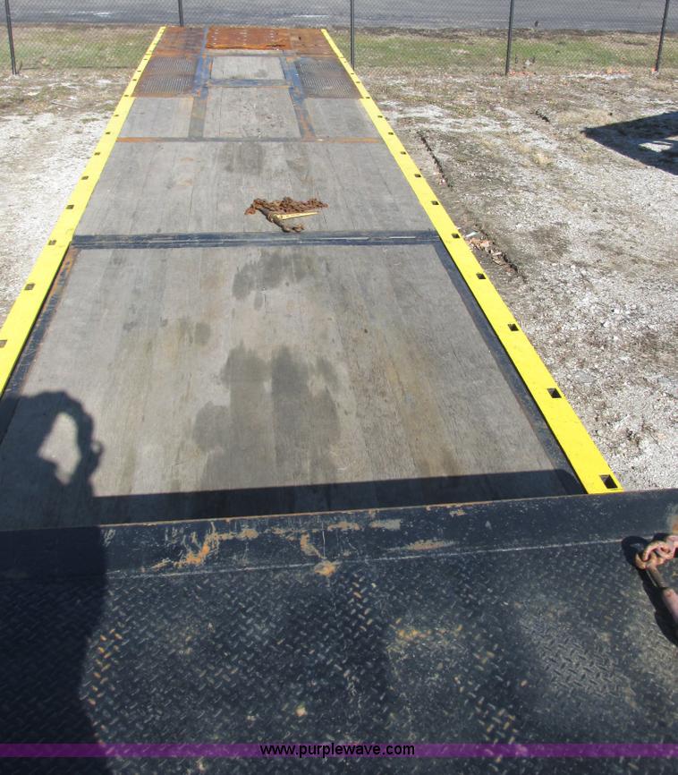 image for item E7039 2006 Ledwell LW48HT2 hydraulic tail trailer