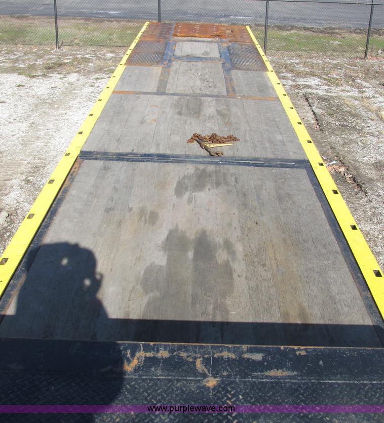 image for item E7039 2006 Ledwell LW48HT2 hydraulic tail trailer