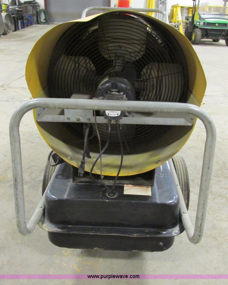 image for item E7063 Desa B600D kerosene heater