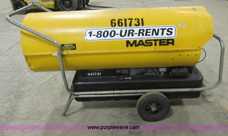 image for item E7063 Desa B600D kerosene heater