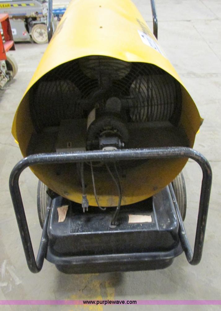 image for item E7064 Desa B600D kerosene heater