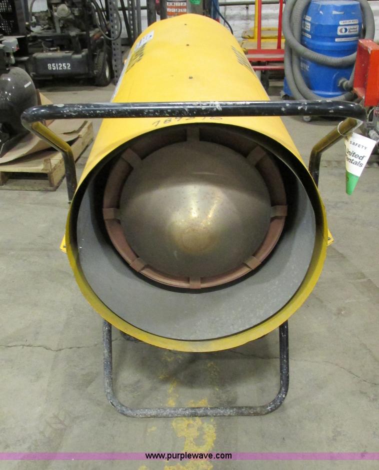 image for item E7064 Desa B600D kerosene heater