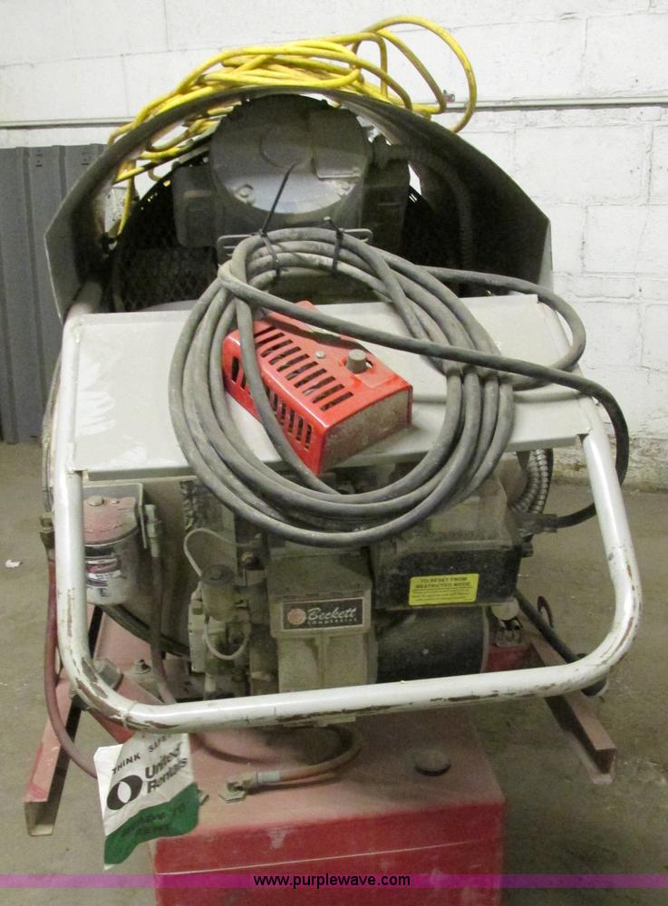 image for item E7065 Frost Fighter IDF500 ductable portable kerosene heater