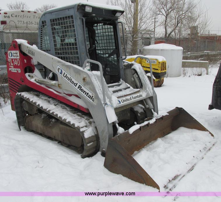 image for item E7067 2004 Takeuchi TL140 skid steer