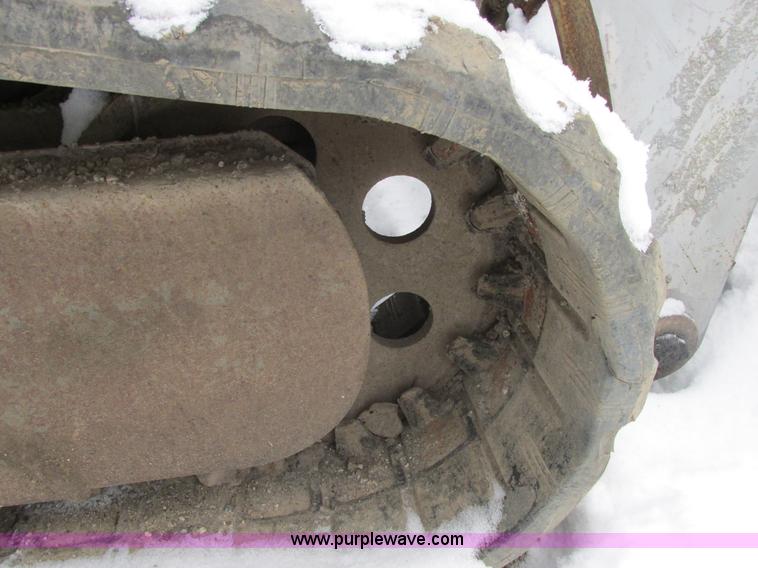 image for item E7067 2004 Takeuchi TL140 skid steer