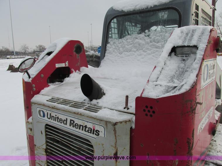 image for item E7067 2004 Takeuchi TL140 skid steer