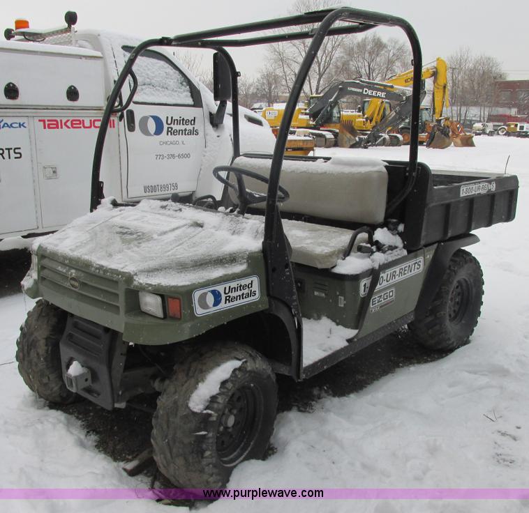 image for item E7069 2007 EZ-GO ST UTV