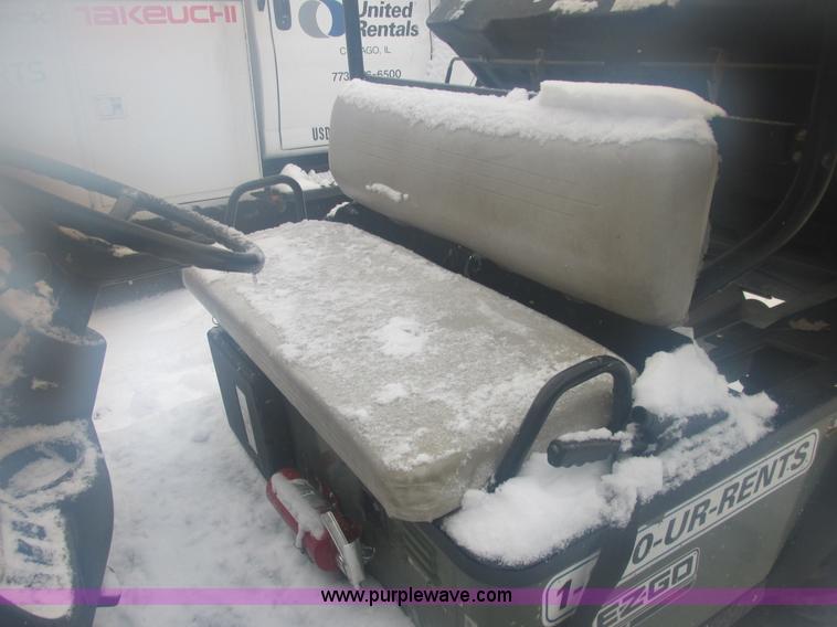 image for item E7069 2007 EZ-GO ST UTV