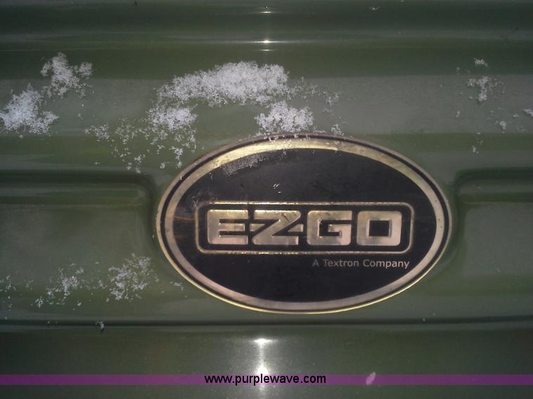 image for item E7069 2007 EZ-GO ST UTV