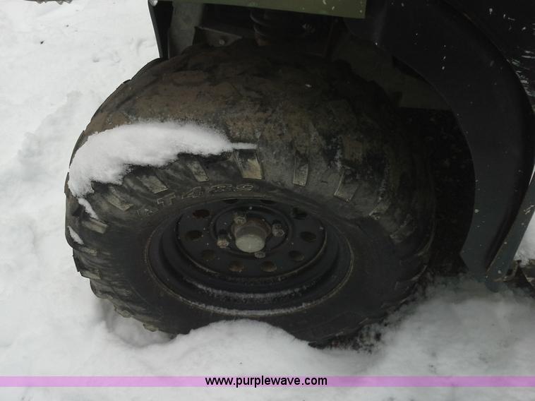 image for item E7069 2007 EZ-GO ST UTV