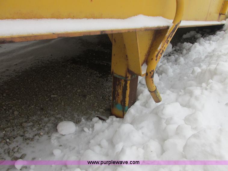 image for item E7070 Ledwell 25' portable loading dock