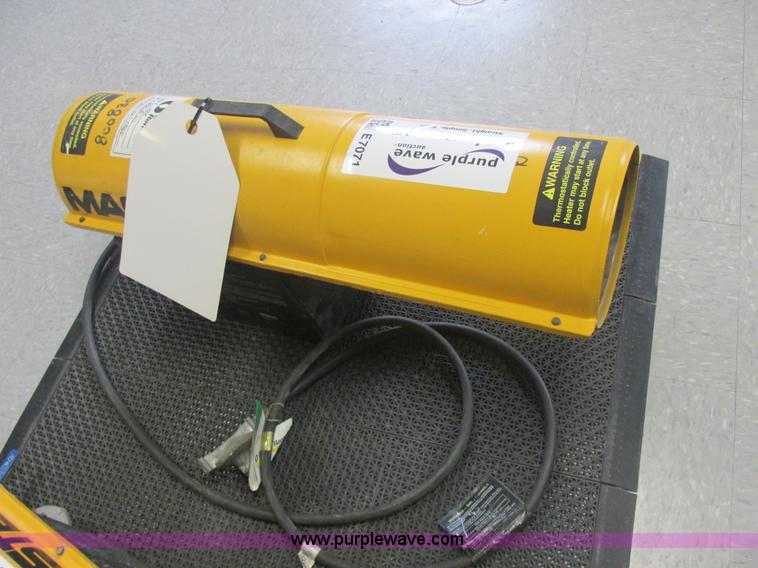 image for item E7071 2005 Desa BLP155AT propane heater