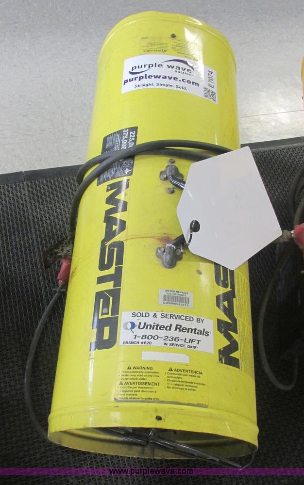 image for item E7074 2006 Desa BLP375AT propane heater with thermostat