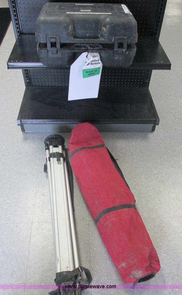 image for item E7080 2006 AGL laser level