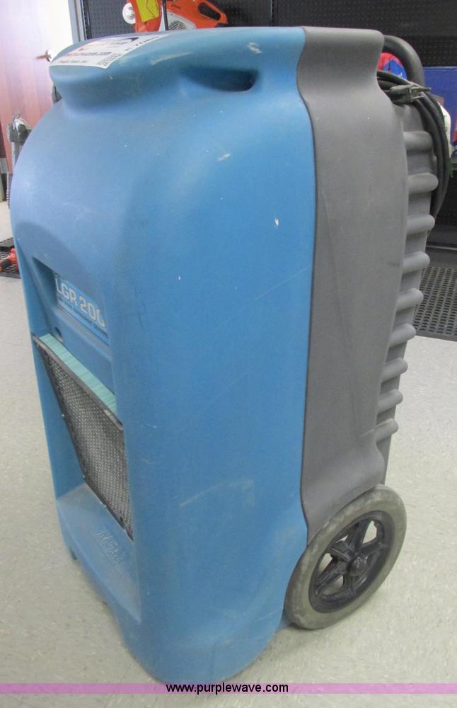 image for item E7085 2008 Dri-Eaz F232 commercial dehumidifier console