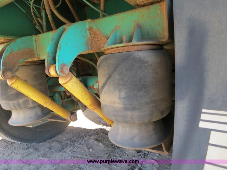 image for item B4561 1990 Fontaine extendable flatbed trailer