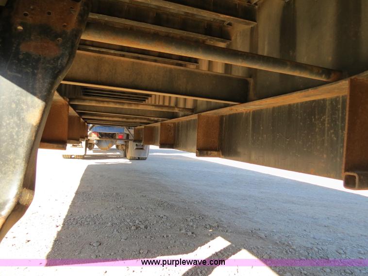 image for item B4562 1986 Monon 48' flatbed trailer