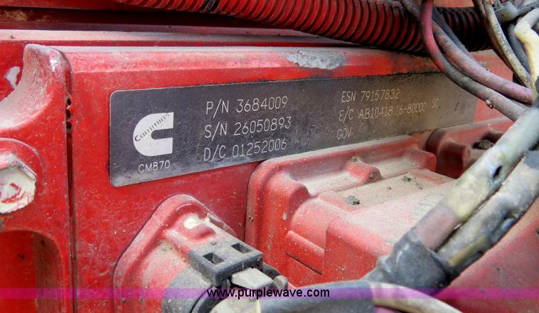 image for item B4569 2007 International 9400i semi truck