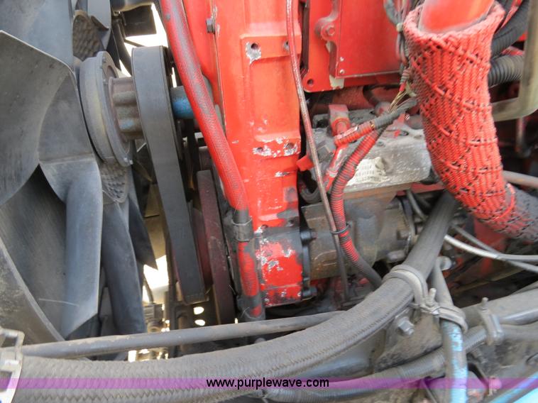 image for item B4569 2007 International 9400i semi truck