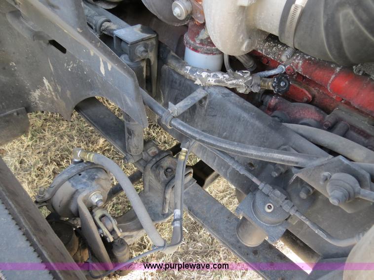 image for item B4569 2007 International 9400i semi truck