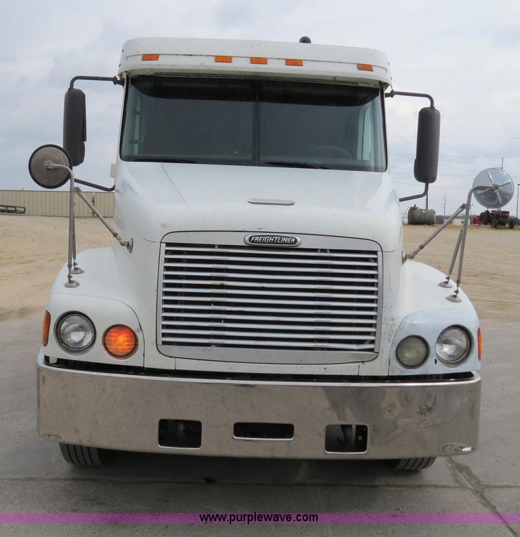 image for item B4570 2003 Freightliner ST120 semi truck
