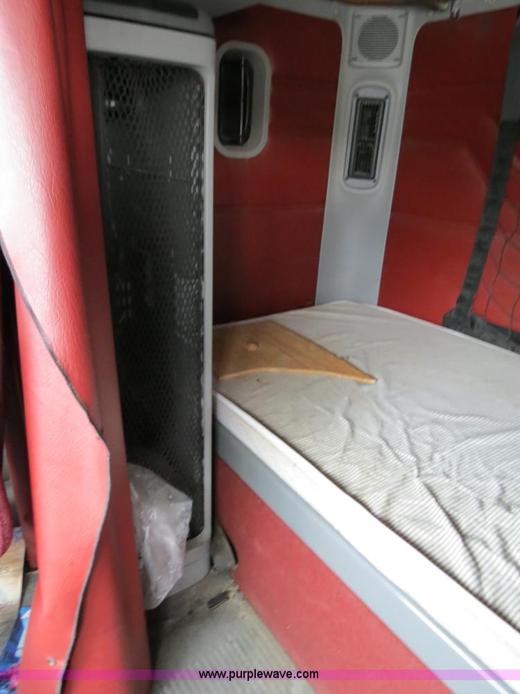 image for item B4570 2003 Freightliner ST120 semi truck