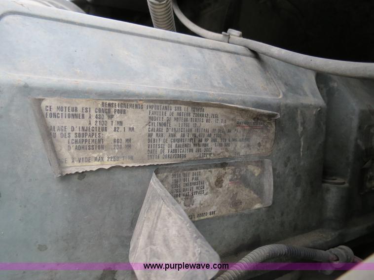 image for item B4570 2003 Freightliner ST120 semi truck