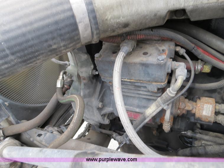 image for item B4570 2003 Freightliner ST120 semi truck