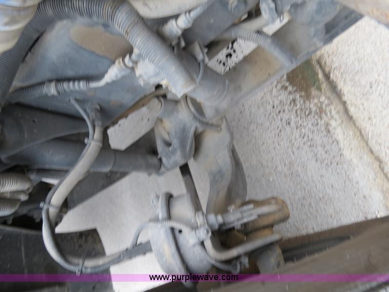 image for item B4570 2003 Freightliner ST120 semi truck