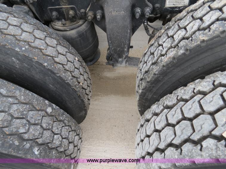 image for item B4570 2003 Freightliner ST120 semi truck