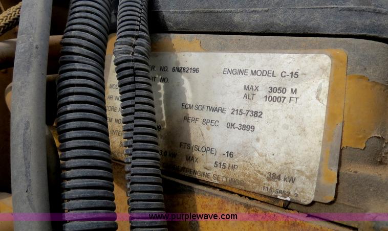 image for item B4571 2003 Freightliner Columbia semi truck