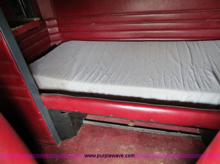 image for item B4573 1998 Peterbilt 377 semi truck