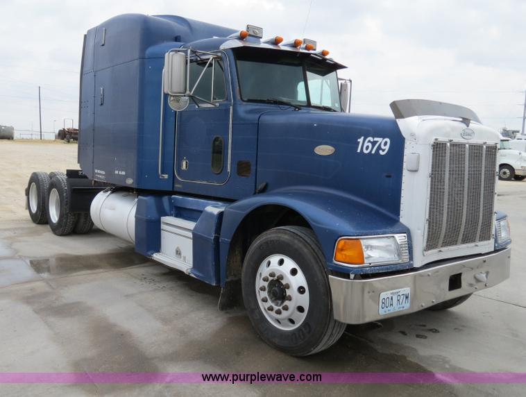 image for item B4574 1998 Peterbilt 377 semi truck
