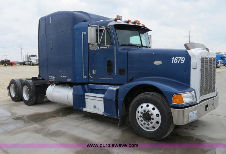 image for item B4574 1998 Peterbilt 377 semi truck