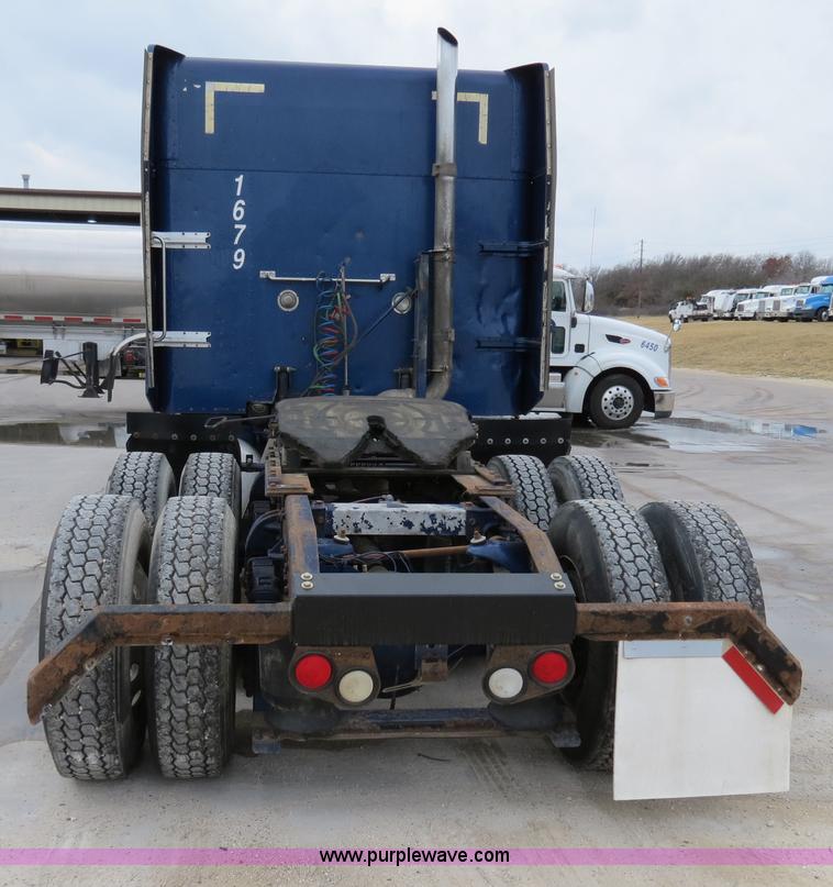 image for item B4574 1998 Peterbilt 377 semi truck