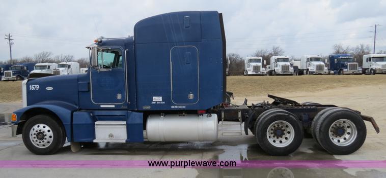 image for item B4574 1998 Peterbilt 377 semi truck