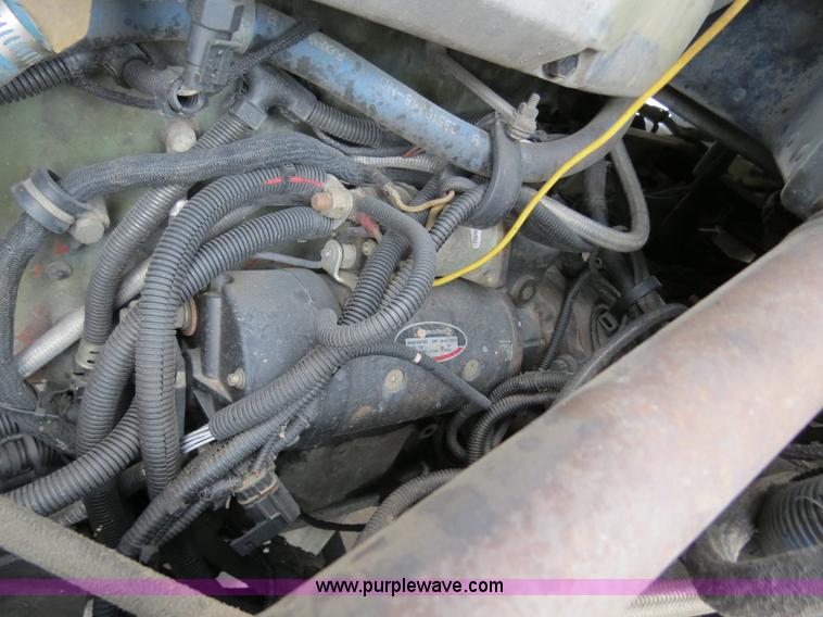 image for item B4574 1998 Peterbilt 377 semi truck