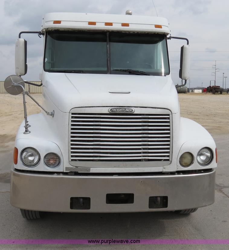 image for item B4575 1999 Freightliner Century Class semi truck
