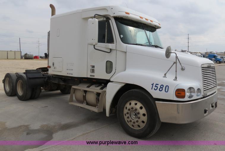 image for item B4575 1999 Freightliner Century Class semi truck