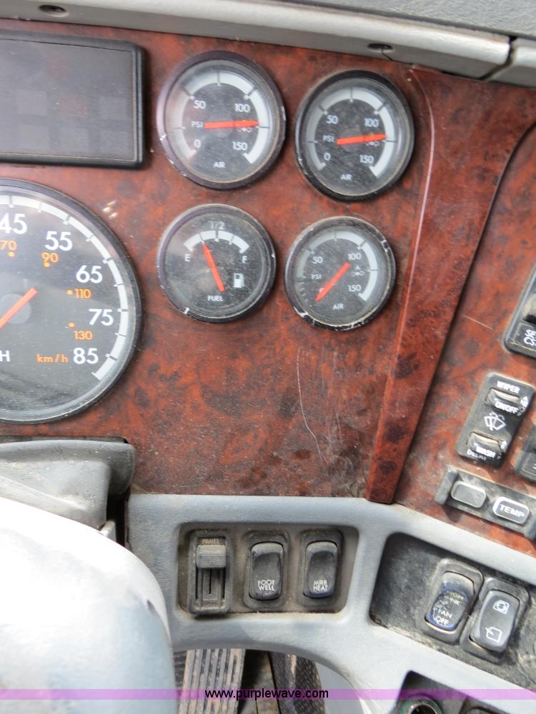 image for item B4575 1999 Freightliner Century Class semi truck