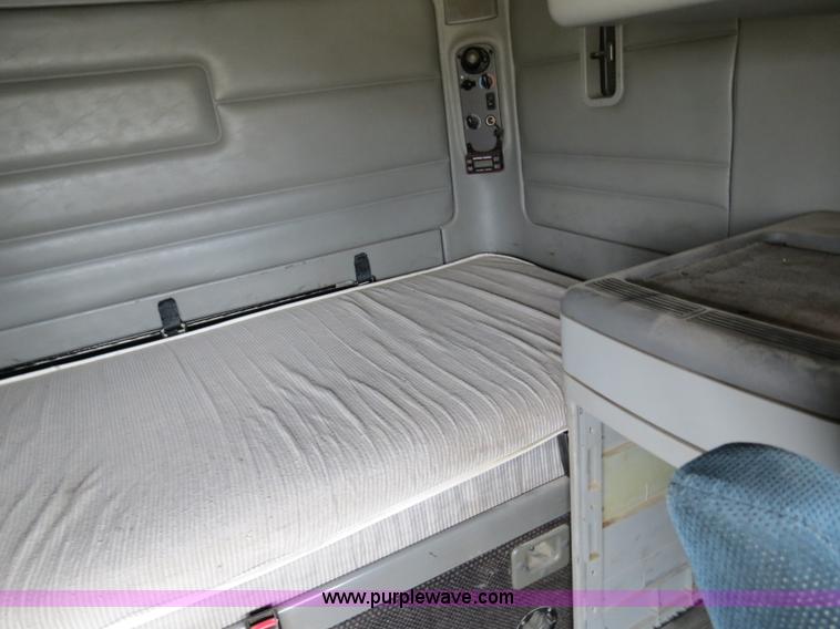 image for item B4575 1999 Freightliner Century Class semi truck